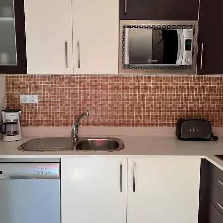 Delfines 61 Apartament